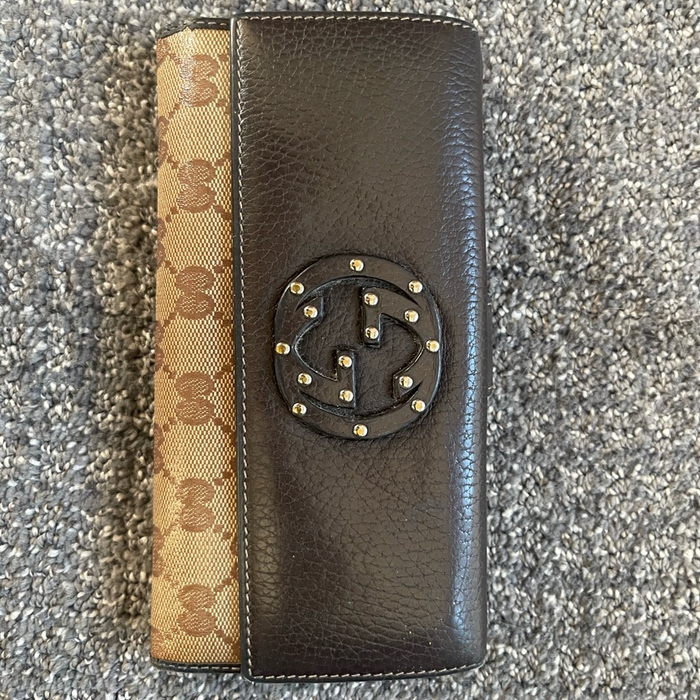 Gucci studded interlocking G Wallet